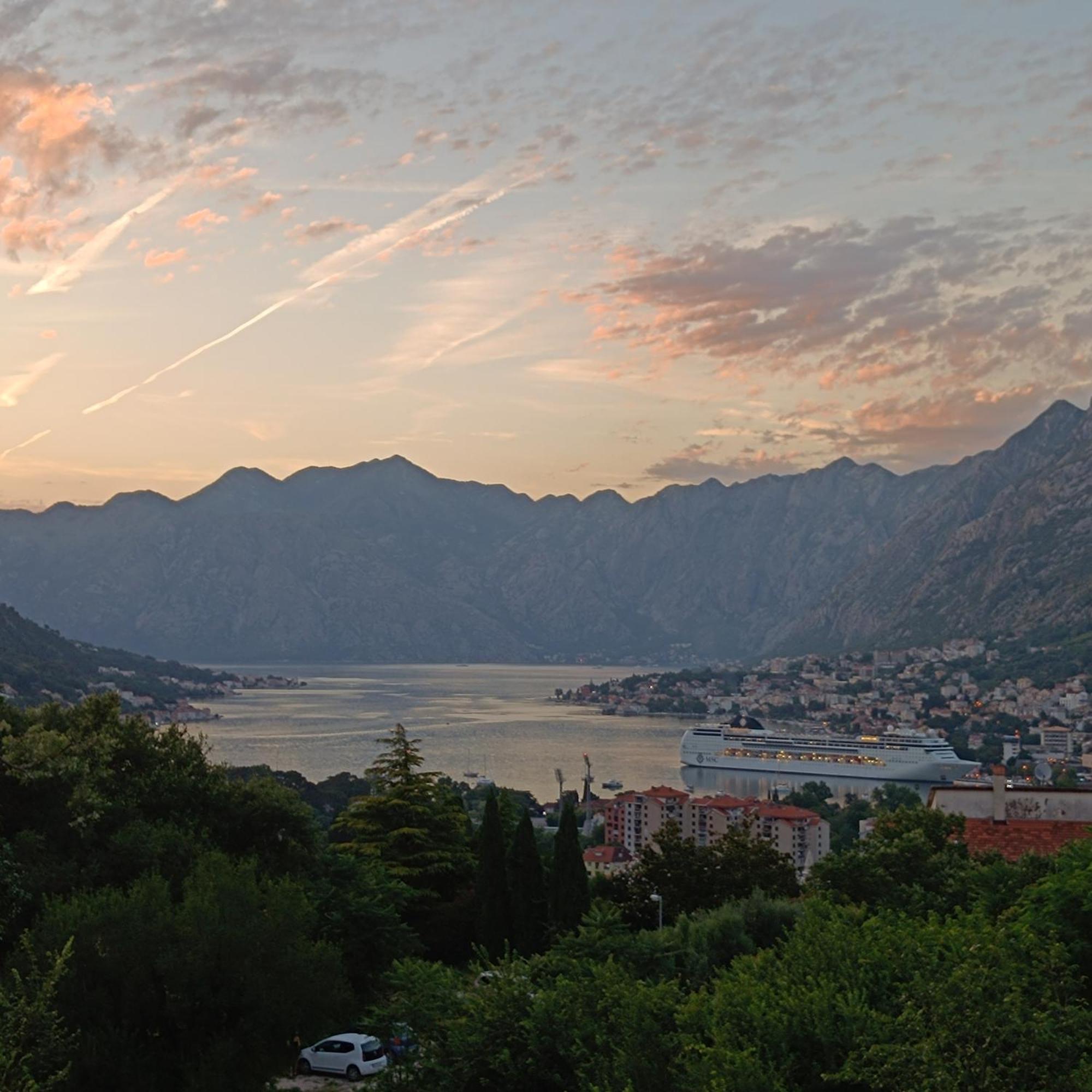Radgost Kotor Apartments Экстерьер фото