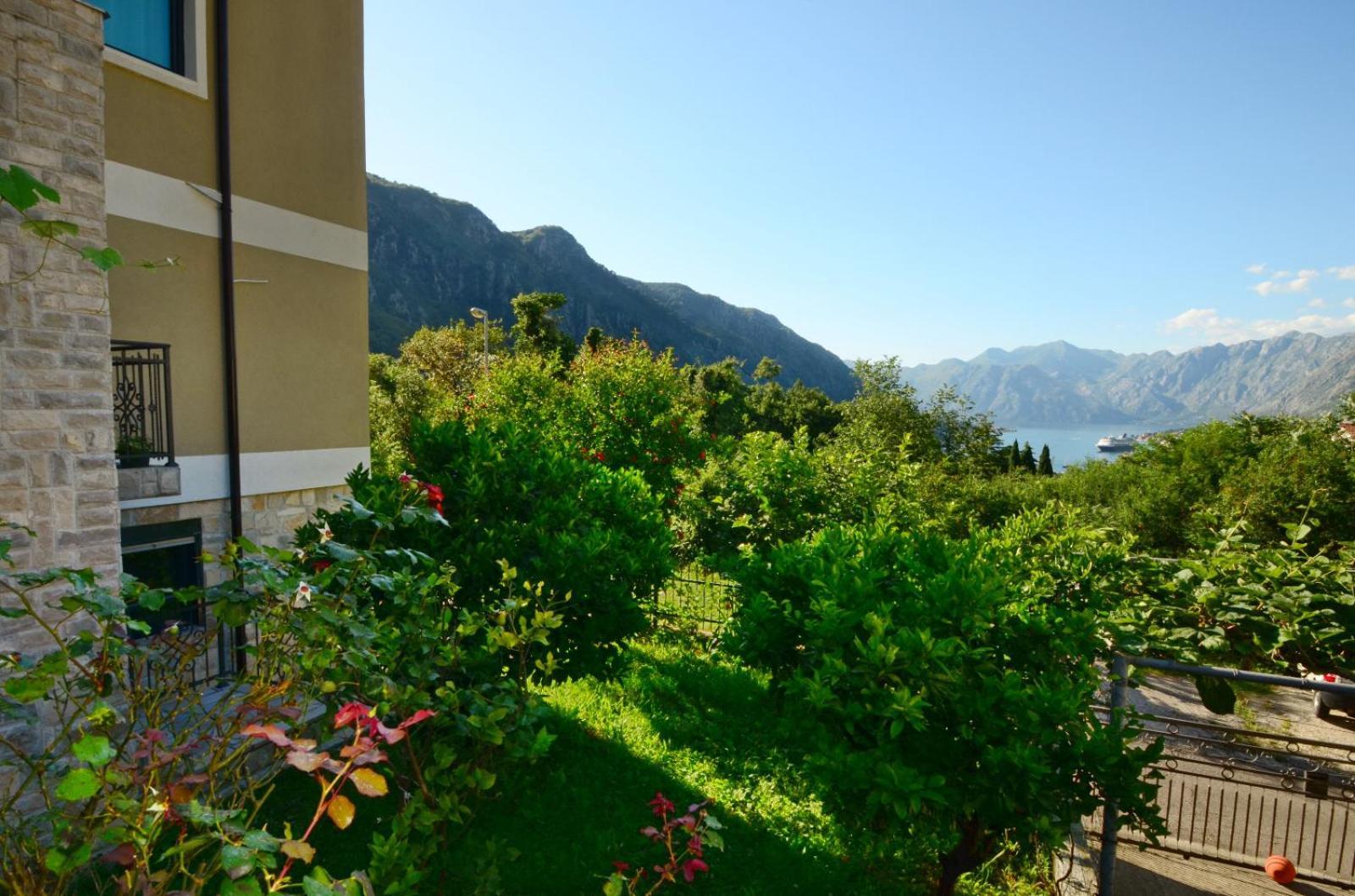 Radgost Kotor Apartments Экстерьер фото