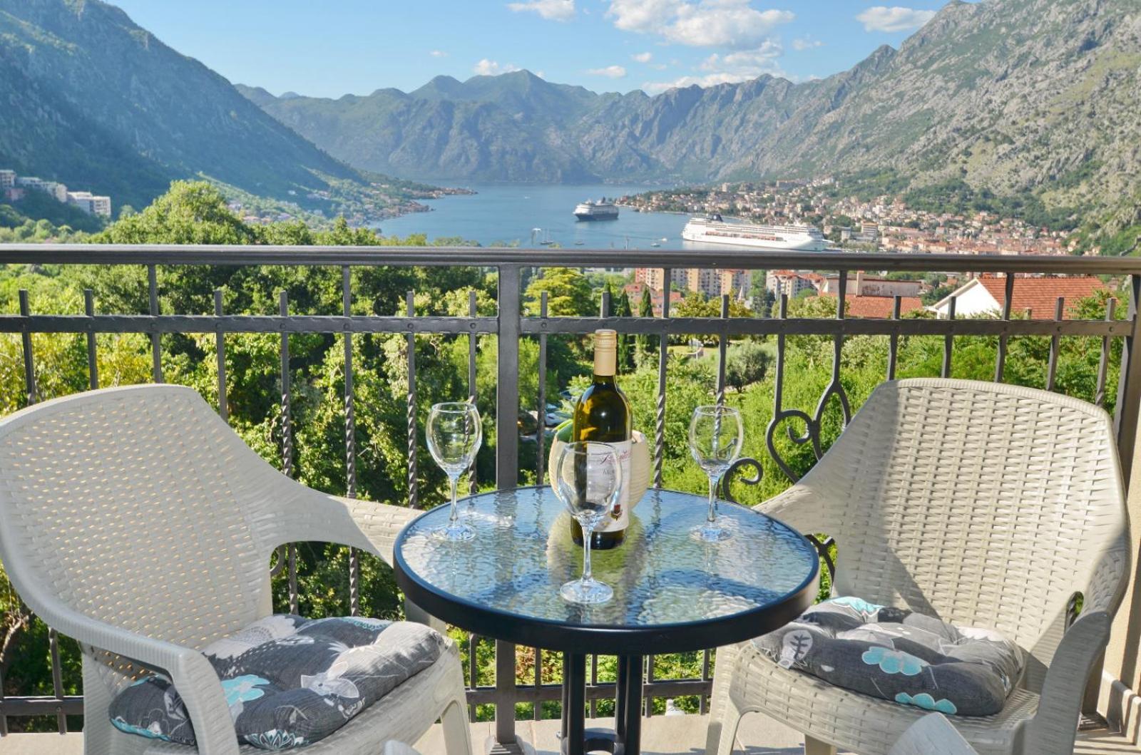 Radgost Kotor Apartments Экстерьер фото